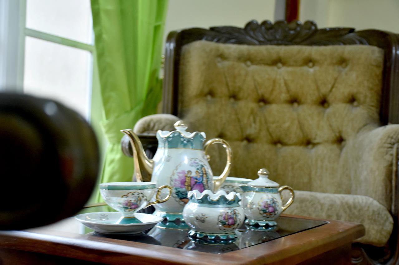 Royal Majesty Bungalow Hatton Esterno foto